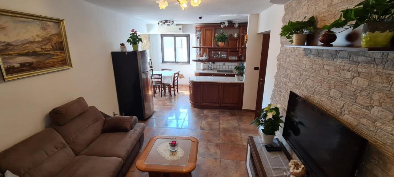 Izola City Center Apartment Buitenkant foto