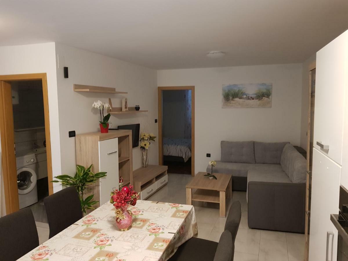 Izola City Center Apartment Buitenkant foto